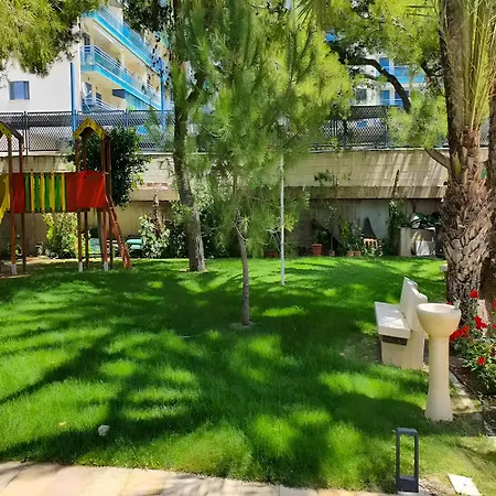 Beachfront Nautical Apartment Benimagrell